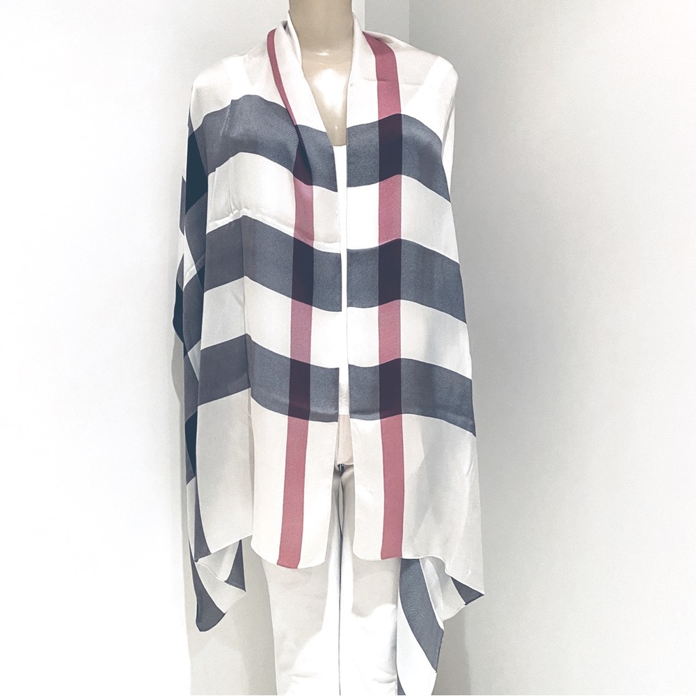 Burberry Brit Silk Check Stole / Scarf Rectangular. - Picture 5 of 11